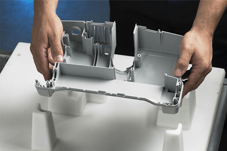  SLA3d打印機能用于哪些領(lǐng)域？怎么賦能工業(yè)零部件和電子產(chǎn)品制造？